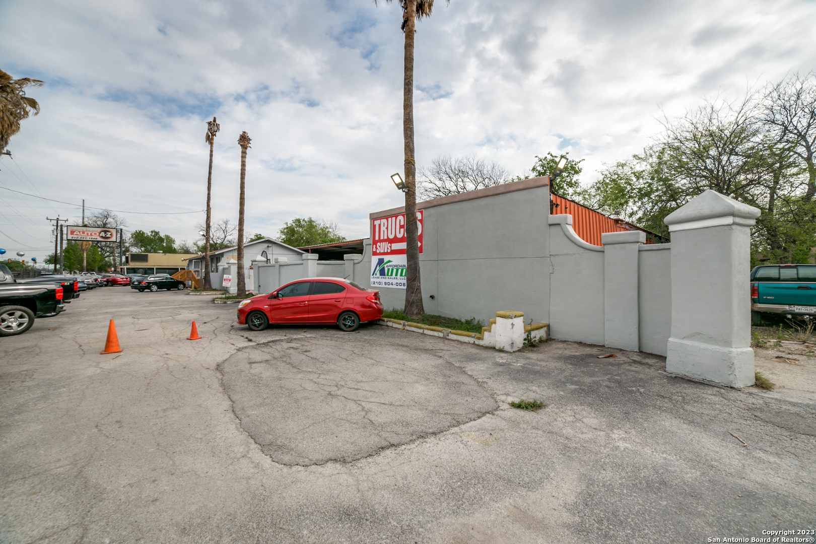 1334 S General Mcmullen Drive San Antonio TX 78237