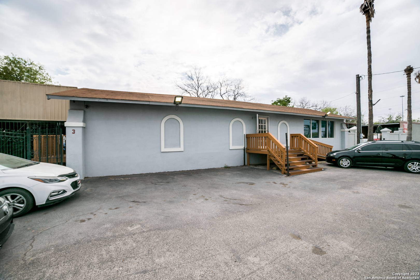 1334 S General Mcmullen Drive San Antonio TX 78237