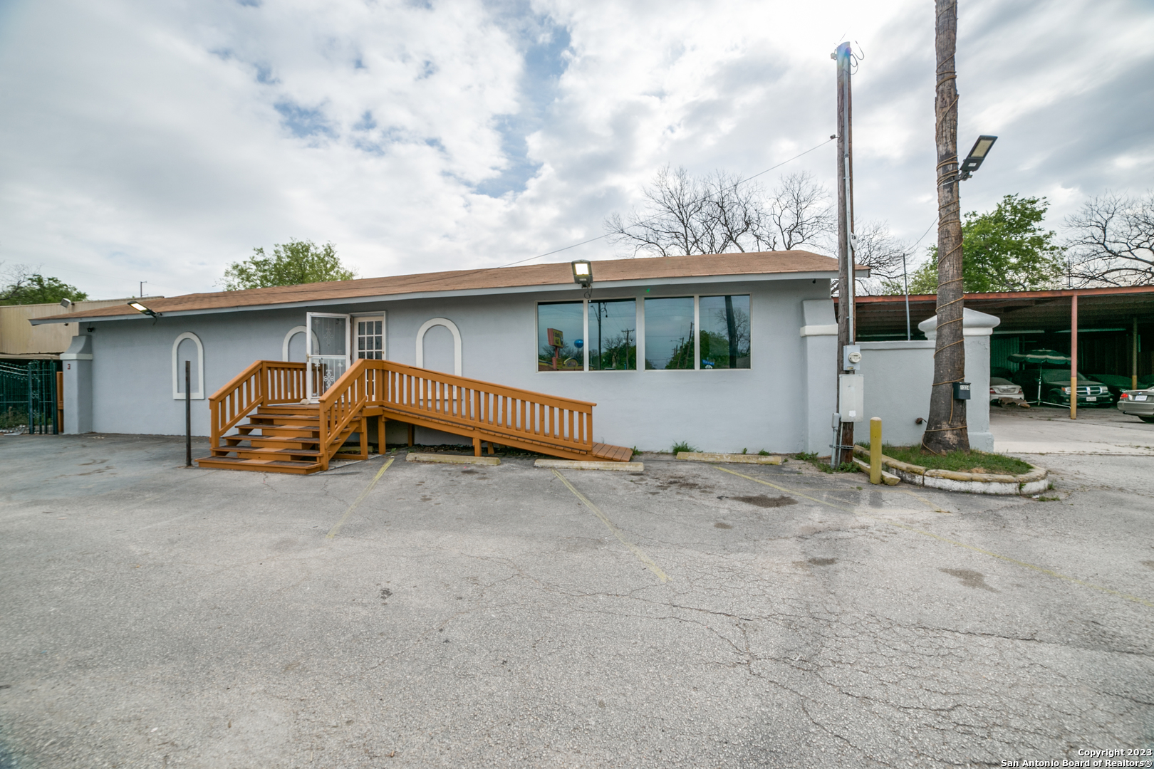 1334 S General Mcmullen Drive San Antonio TX 78237