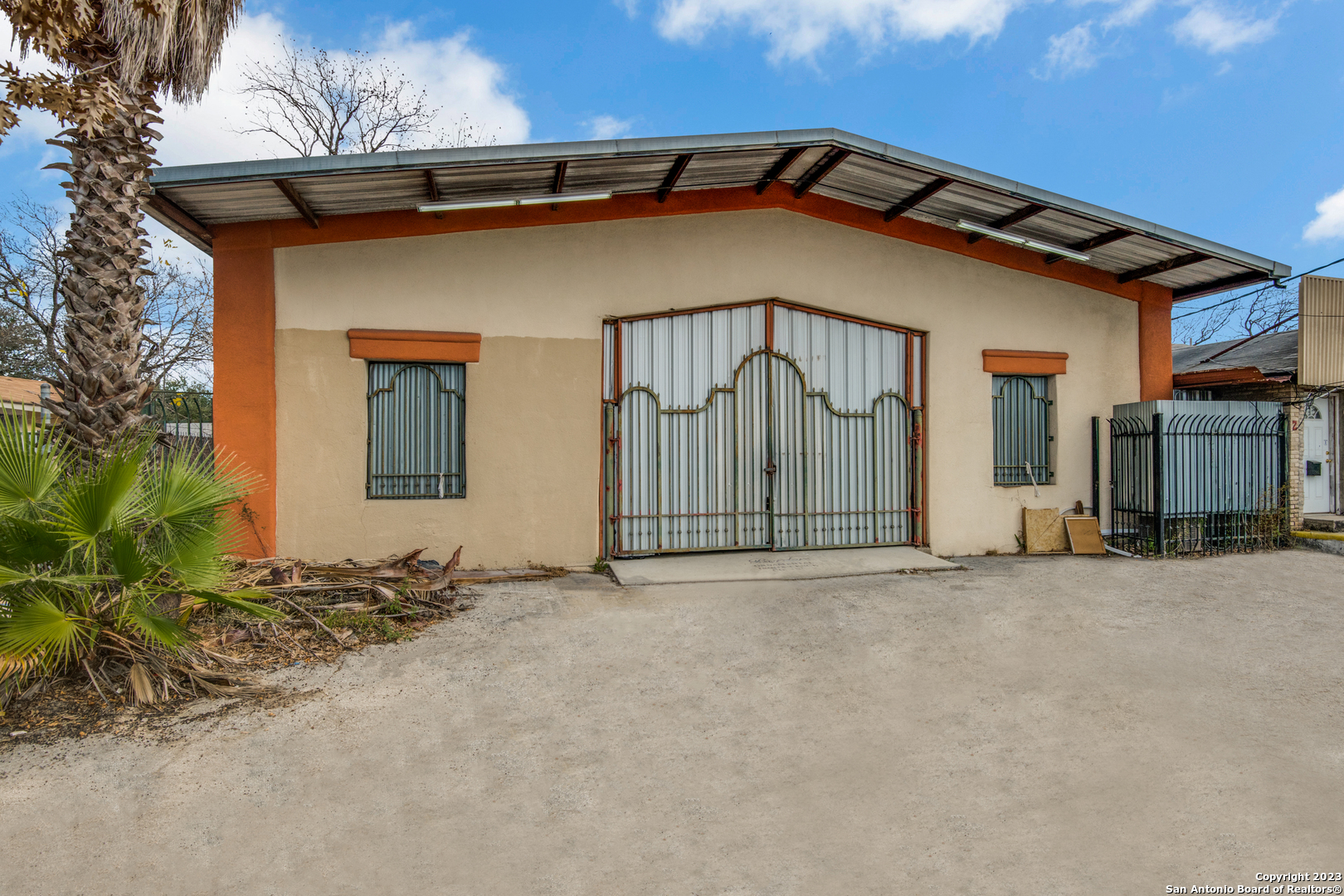 1334 S General Mcmullen Drive San Antonio TX 78237