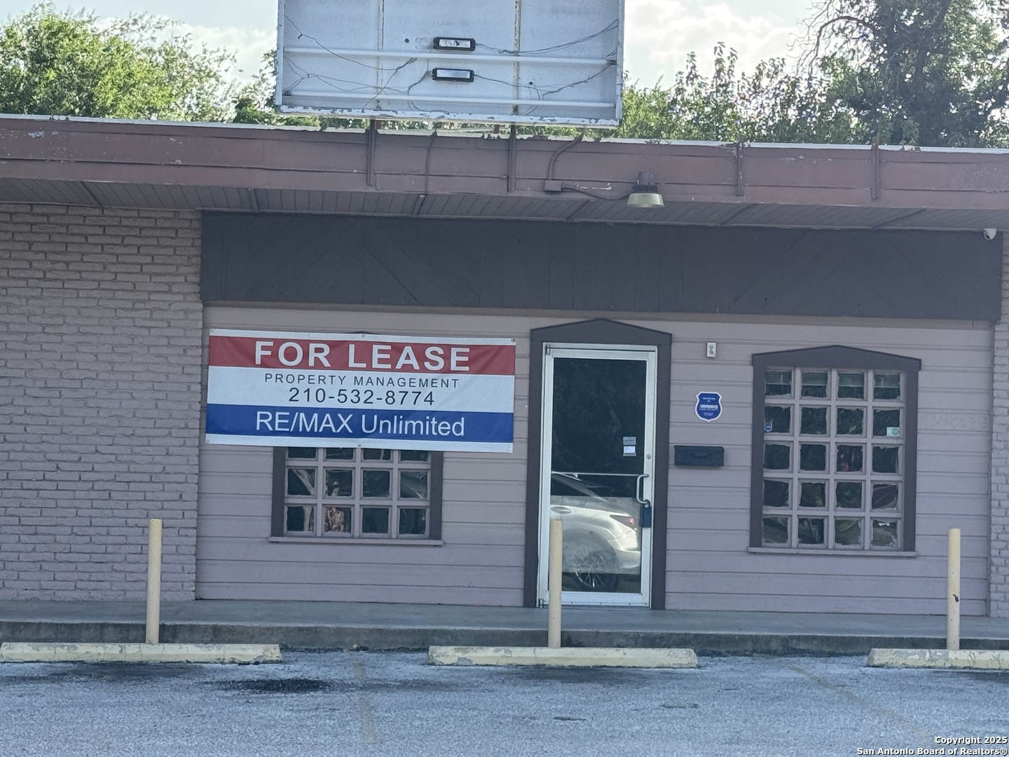 6505 S Flores San Antonio TX 78214