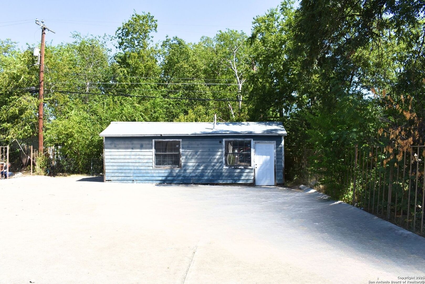 1015 W Hildebrand Avenue San Antonio TX 78201