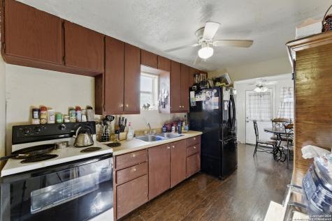 556 Gode New Braunfels TX 78130