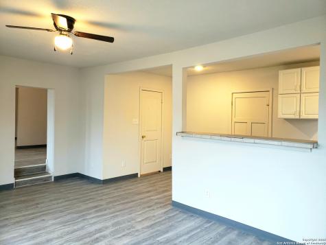 1211 Gladstone San Antonio TX 78225