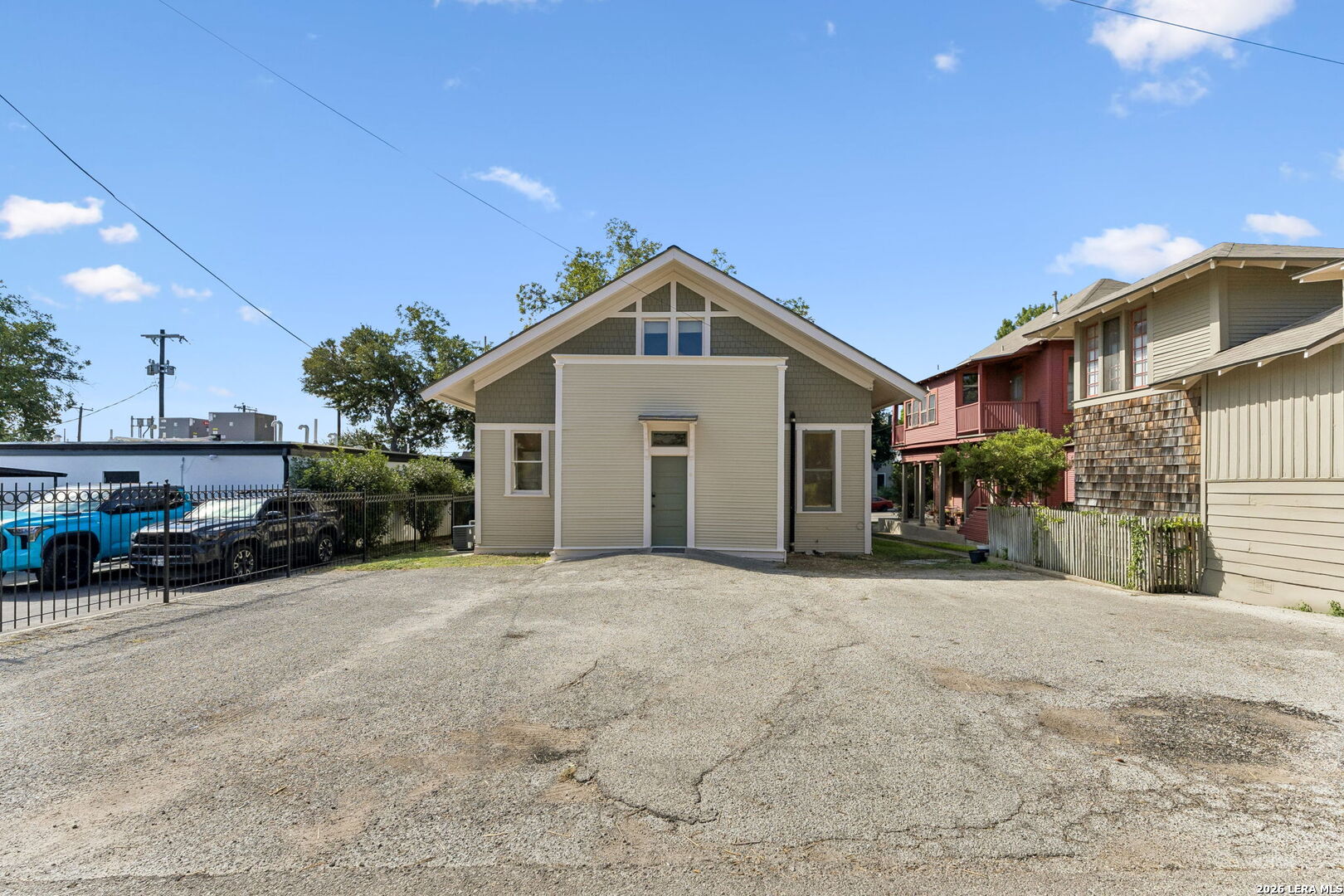 117 W Mistletoe Avenue San Antonio TX 78212