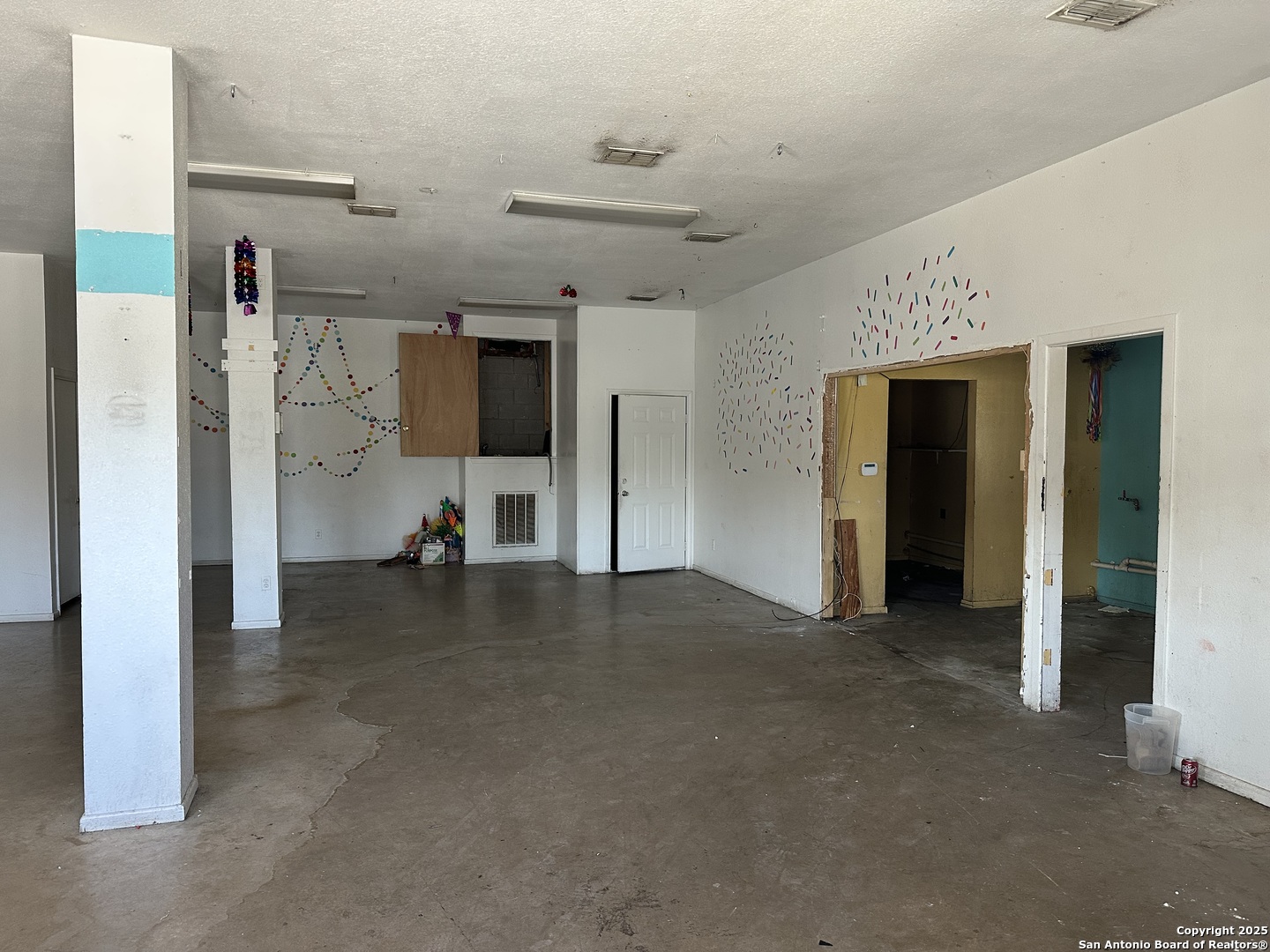 613 Evans Uvalde TX 78801