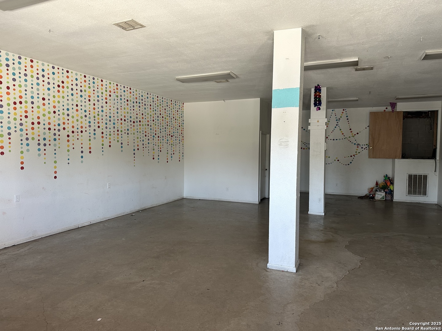 613 Evans Uvalde TX 78801