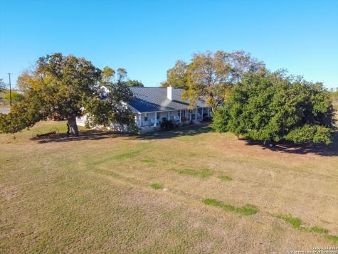 3010 E Fm 1518 St Hedwig TX 78152
