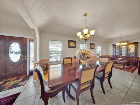 3010 E Fm 1518 St Hedwig TX 78152