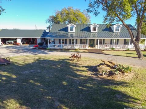 3010 E Fm 1518 St Hedwig TX 78152