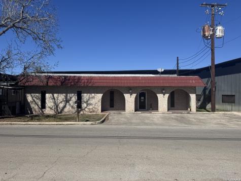 115 Canfield La Vernia TX 78121