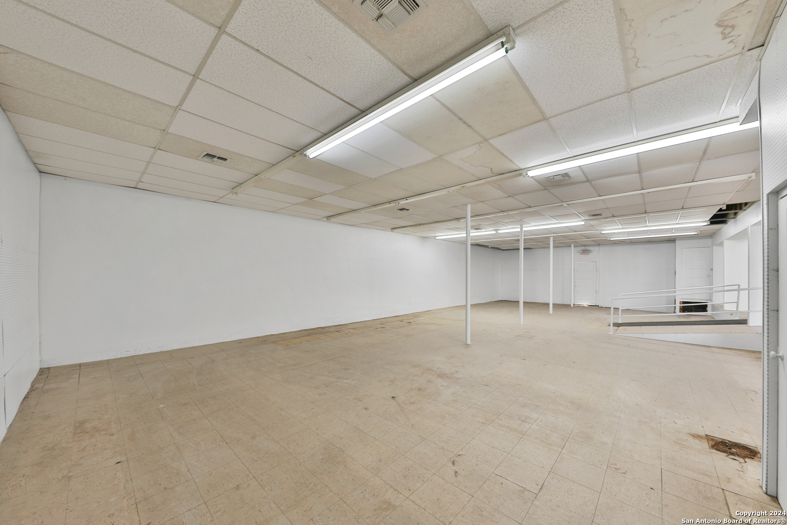 1401 3rd Street Floresville TX 78114