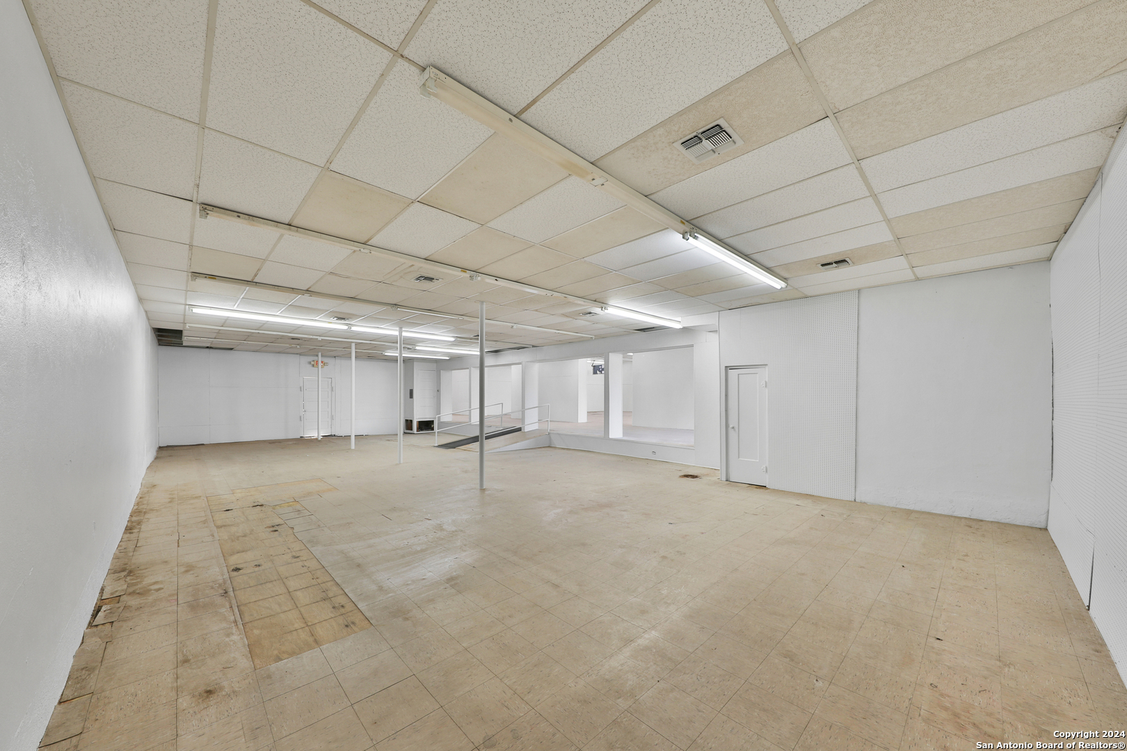 1401 3rd Street Floresville TX 78114