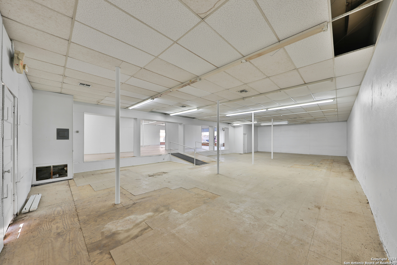 1401 3rd Street Floresville TX 78114