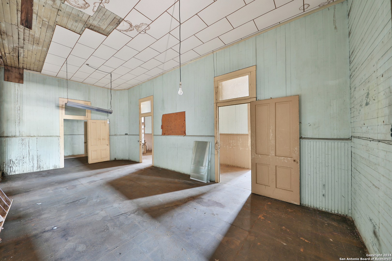 1401 3rd Street Floresville TX 78114