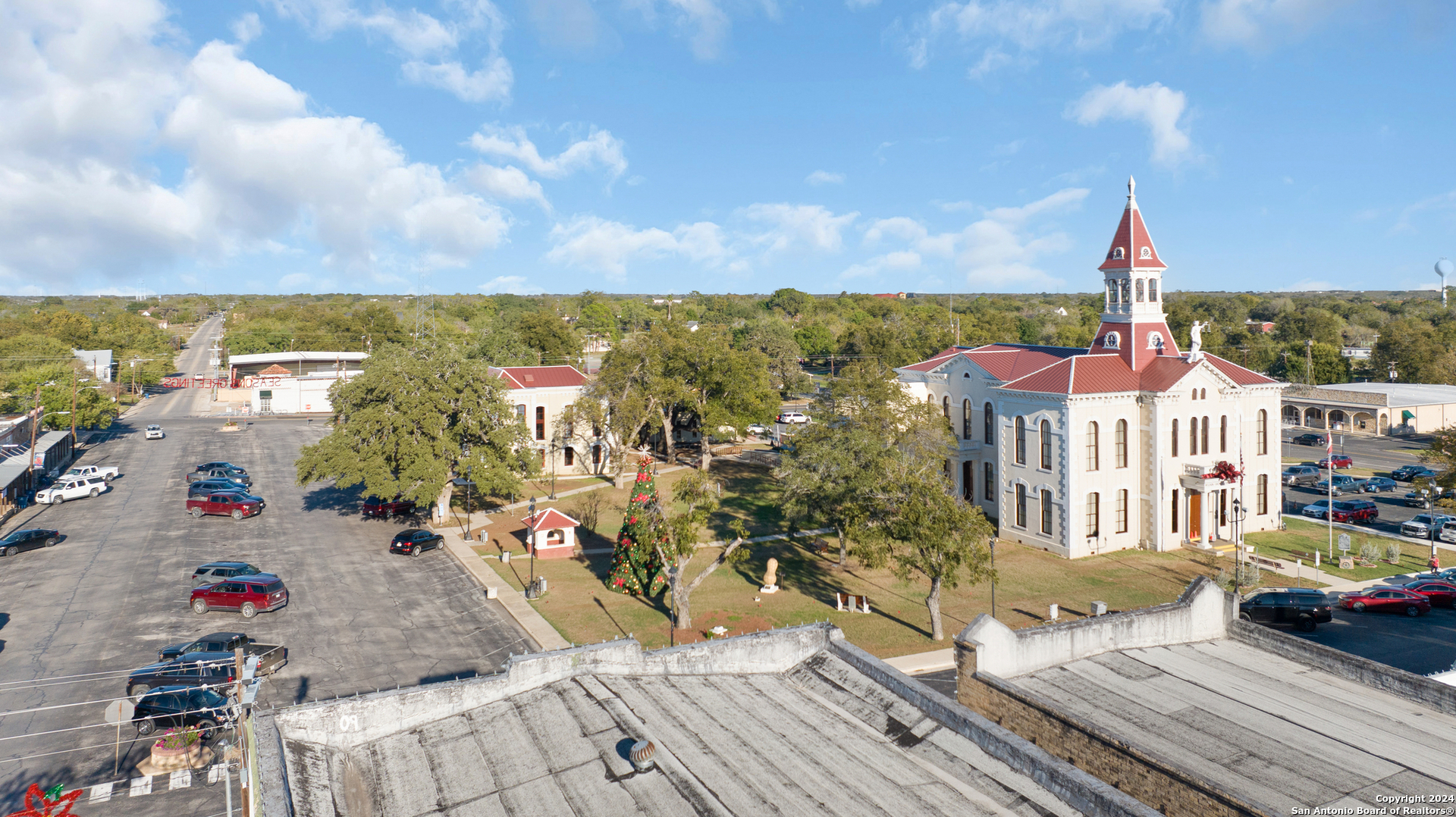 1401 3rd Street Floresville TX 78114