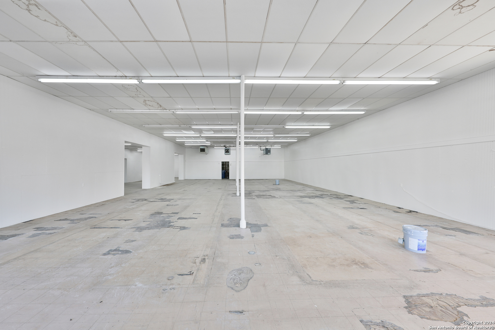 1401 3rd Street Floresville TX 78114