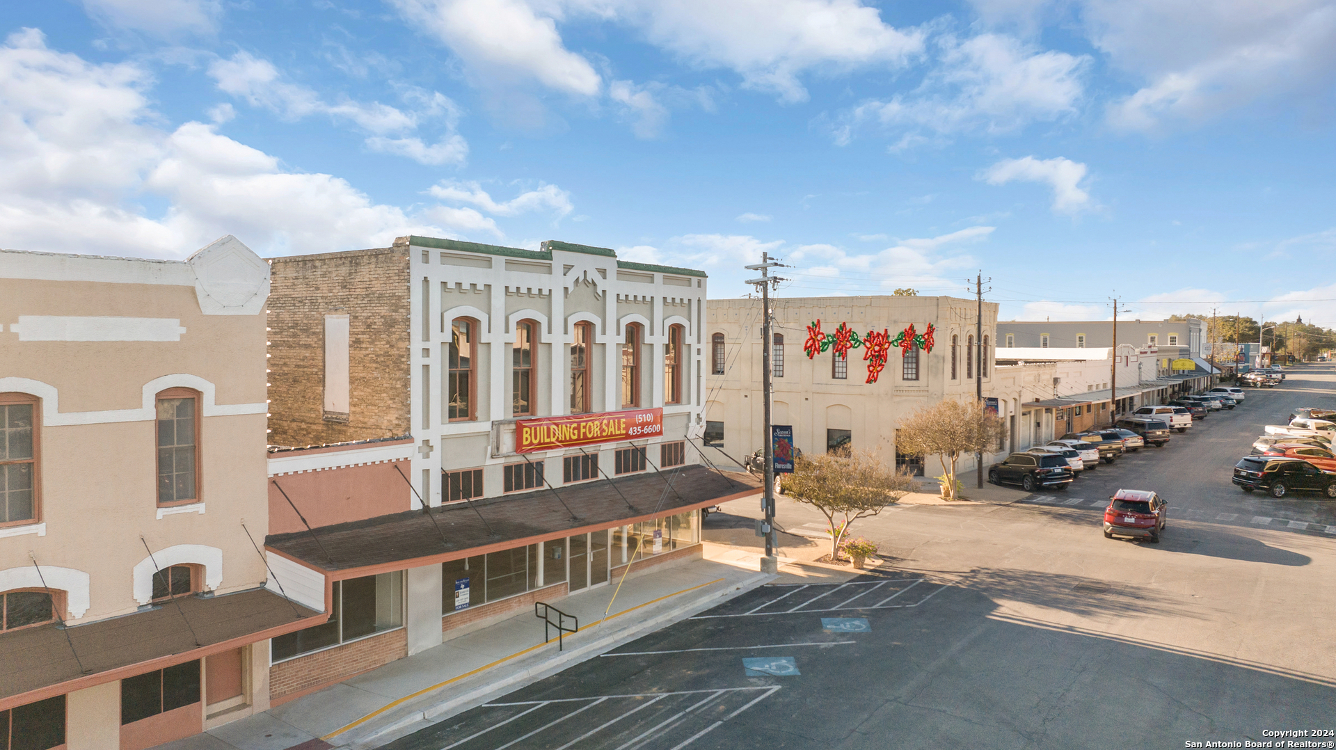 1401 3rd Street Floresville TX 78114