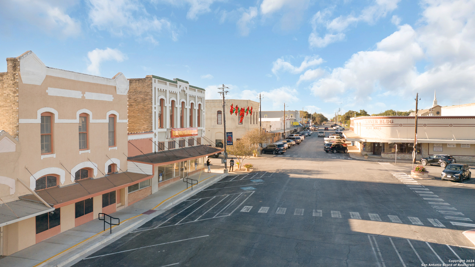 1401 3rd Street Floresville TX 78114