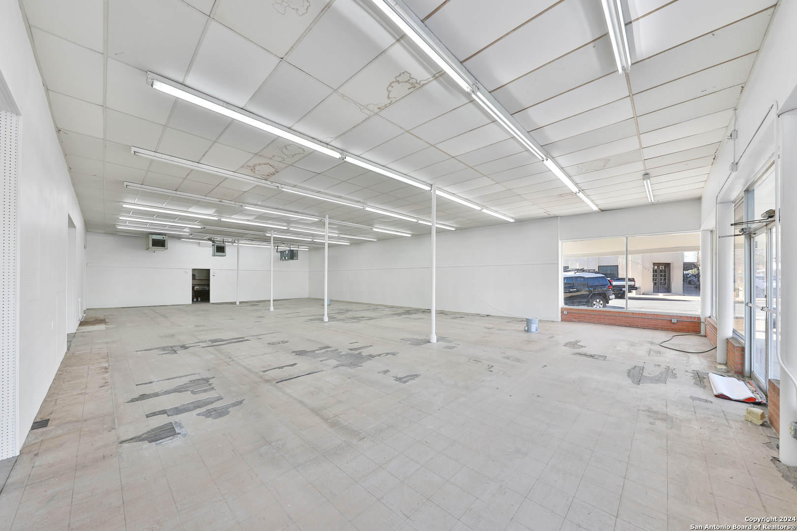 1401 3rd Street Floresville TX 78114