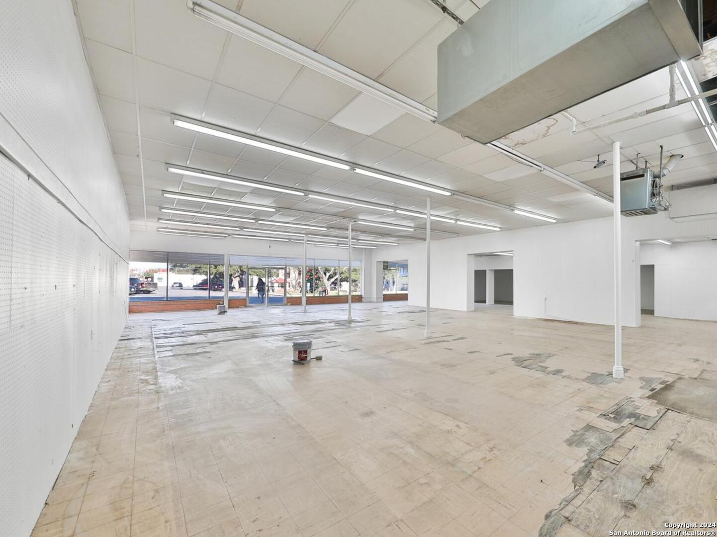 1401 3rd Street Floresville TX 78114