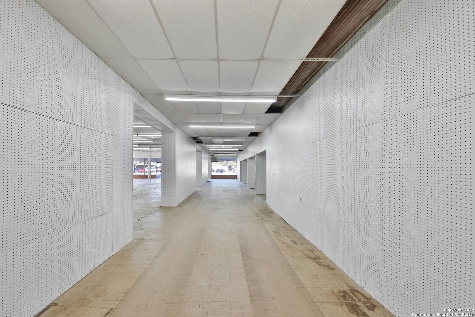 1401 3rd Street Floresville TX 78114