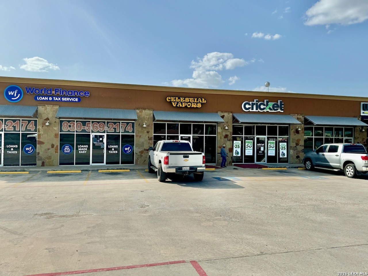 1502 W Oaklawn Road Pleasanton TX 78064