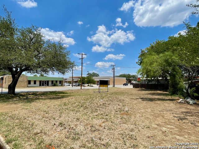 00 Smith Street Pleasanton TX 78064