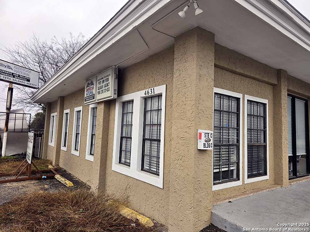 4631 Vance Jackson San Antonio TX 78230