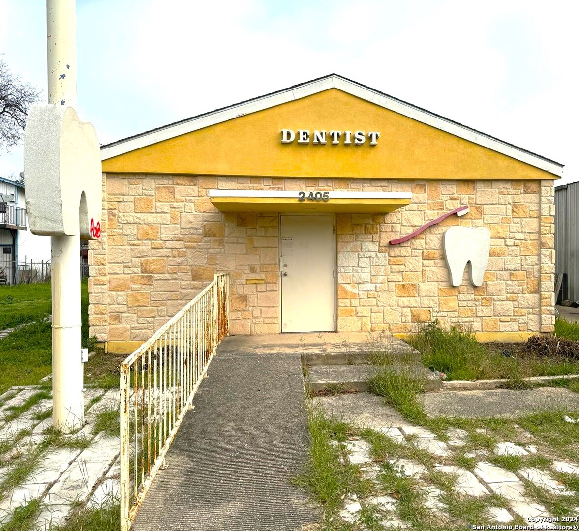 2405 W Commerce Street San Antonio TX 78207