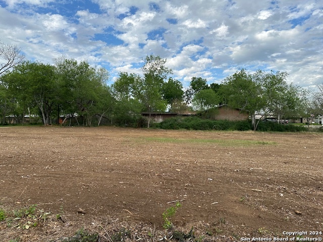 703 Poplar Street Jourdanton TX 78026