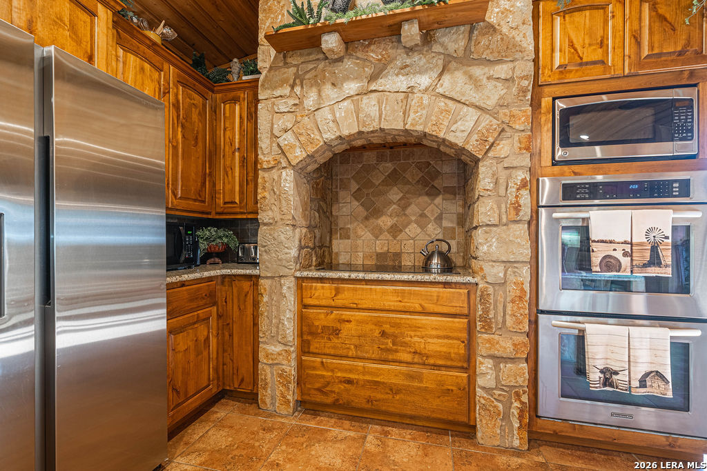 13633 Us Highway 87 South Adkins TX 78101