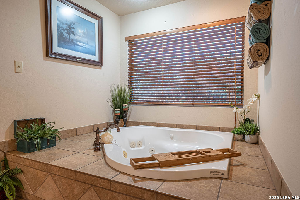 13633 Us Highway 87 South Adkins TX 78101