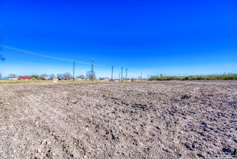 12156 Us Highway 87 S Adkins TX 78101