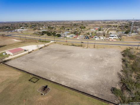 12156 Us Highway 87 S Adkins TX 78101