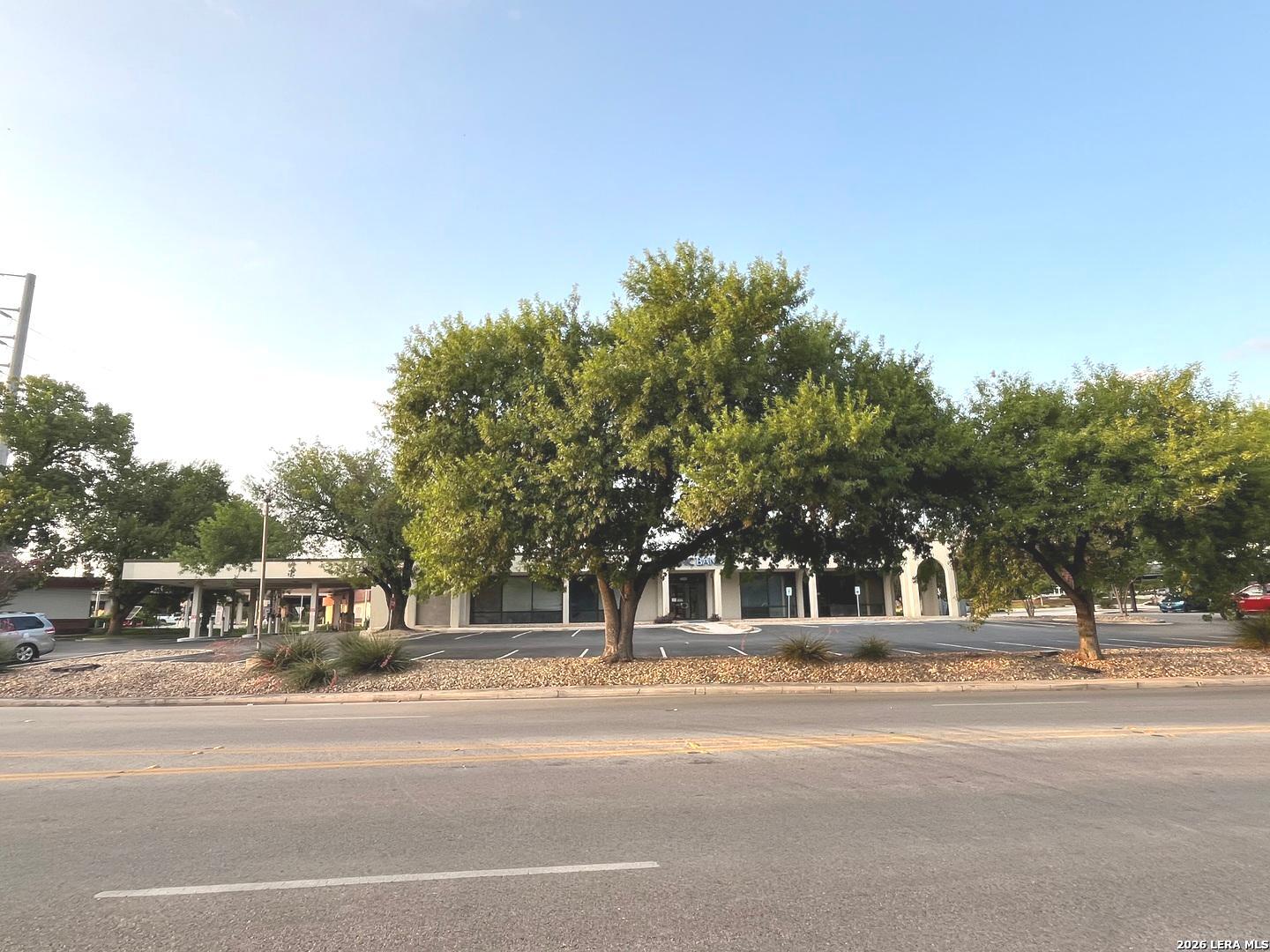 4625 Centerview San Antonio TX 78228