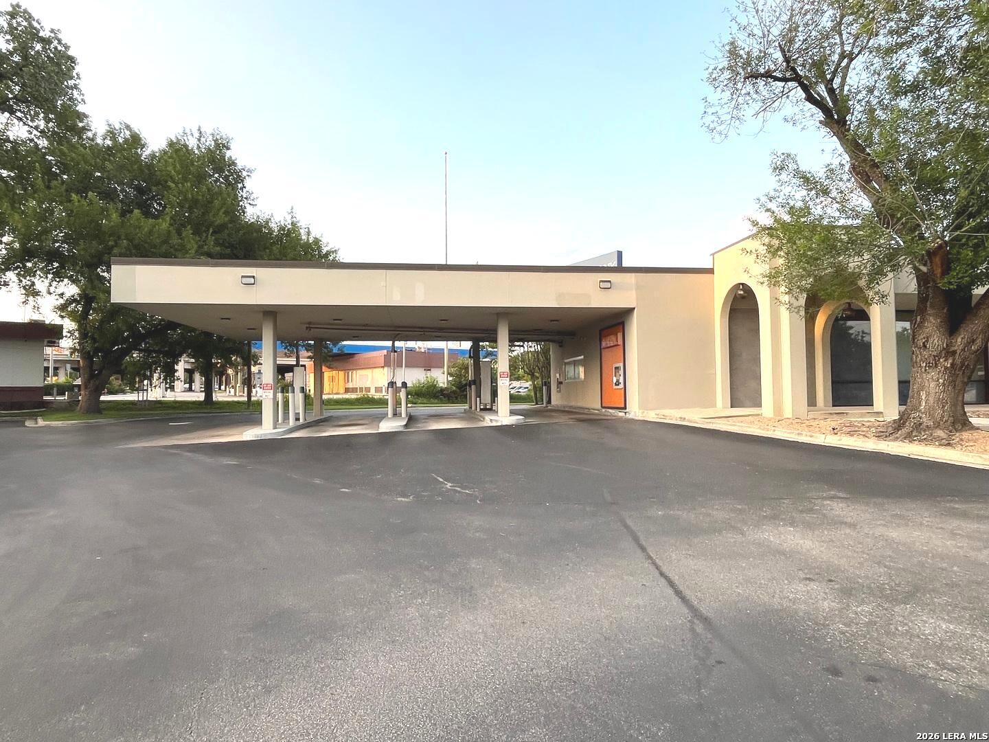 4625 Centerview San Antonio TX 78228