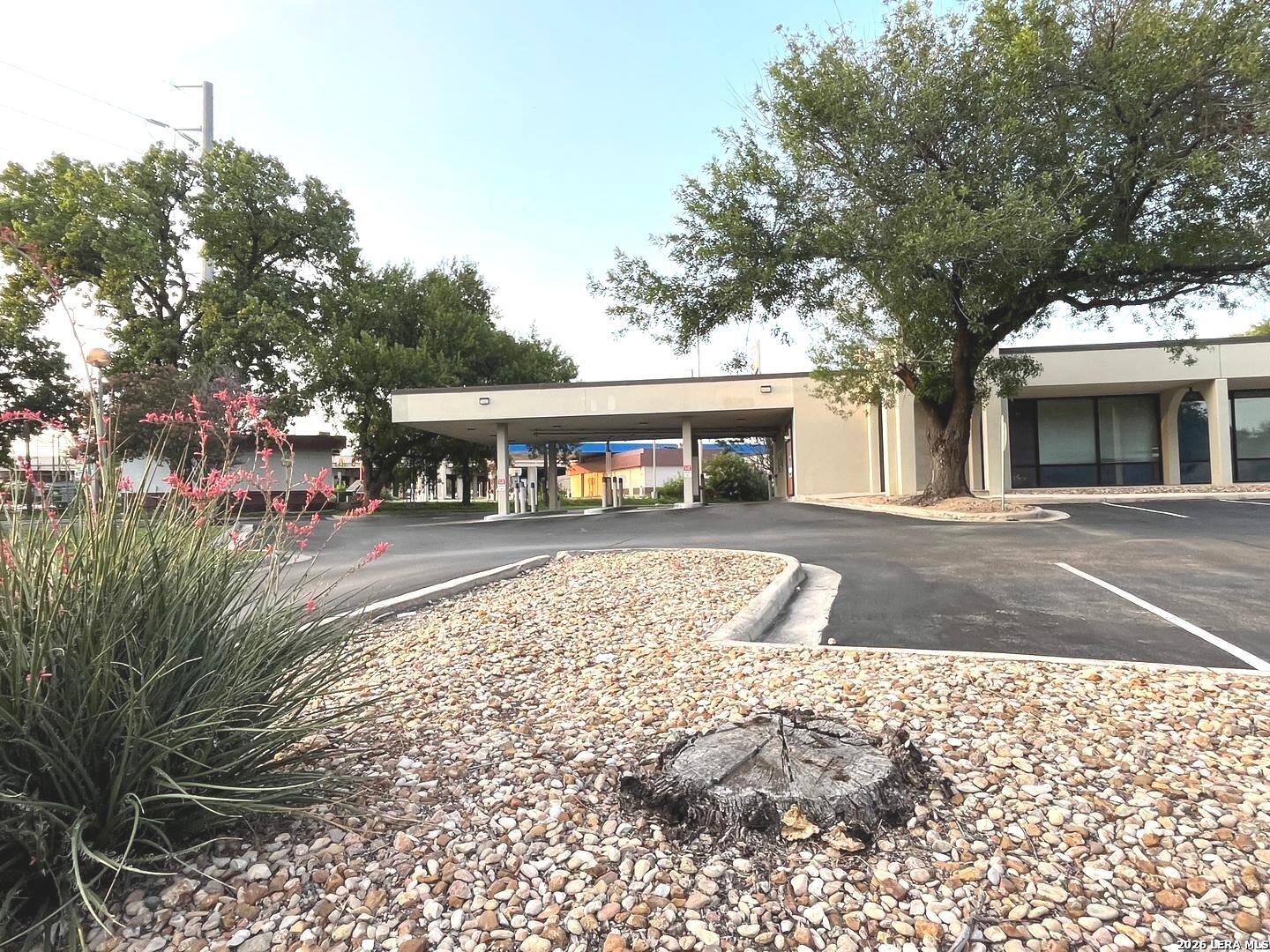 4625 Centerview San Antonio TX 78228