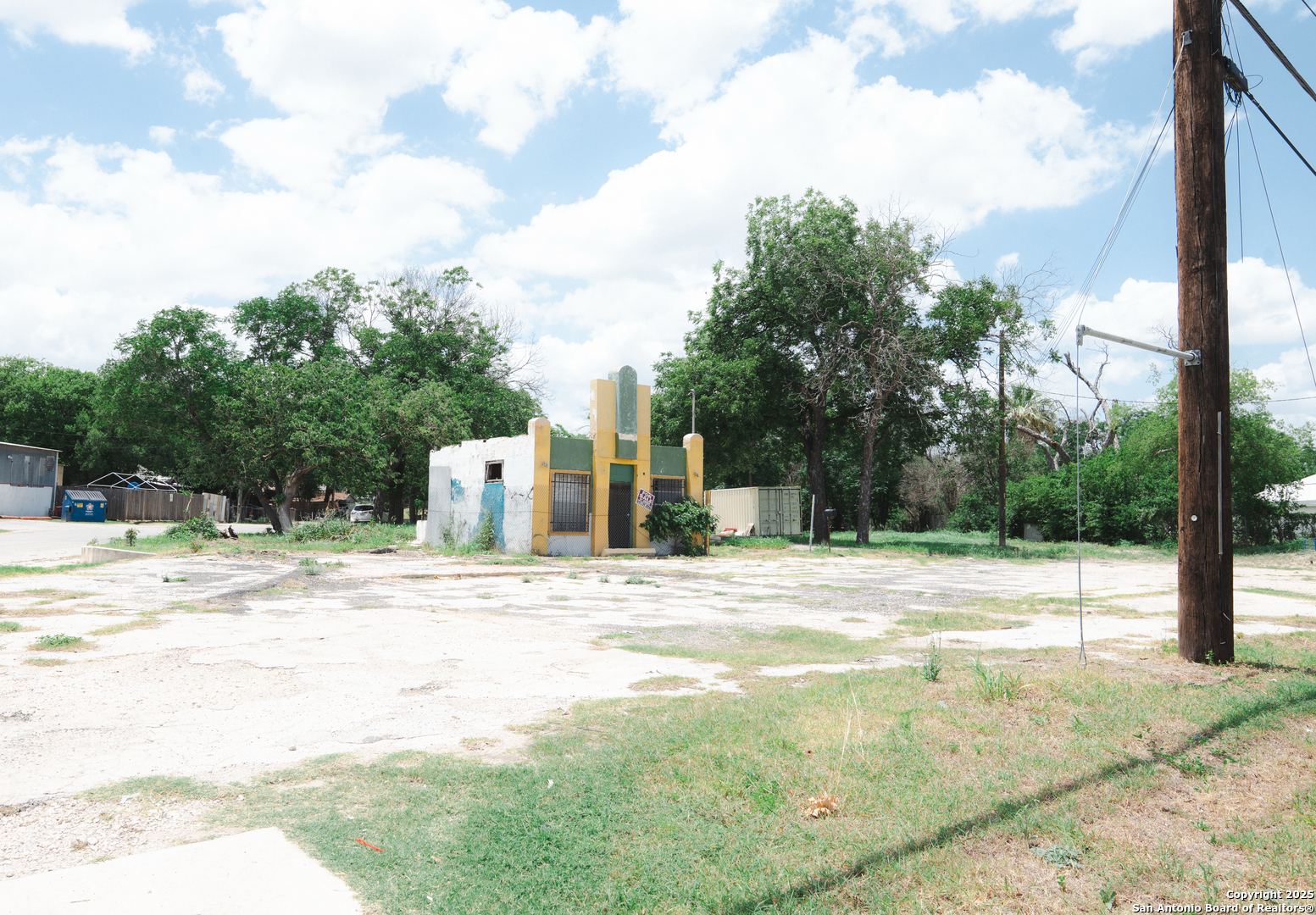 3035 Roosevelt San Antonio TX 78214