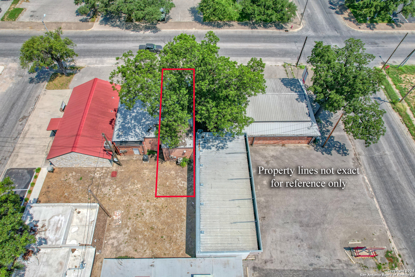 141 E Nopal Street Uvalde TX 78801