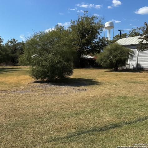11615 Castro Lacoste TX 78039