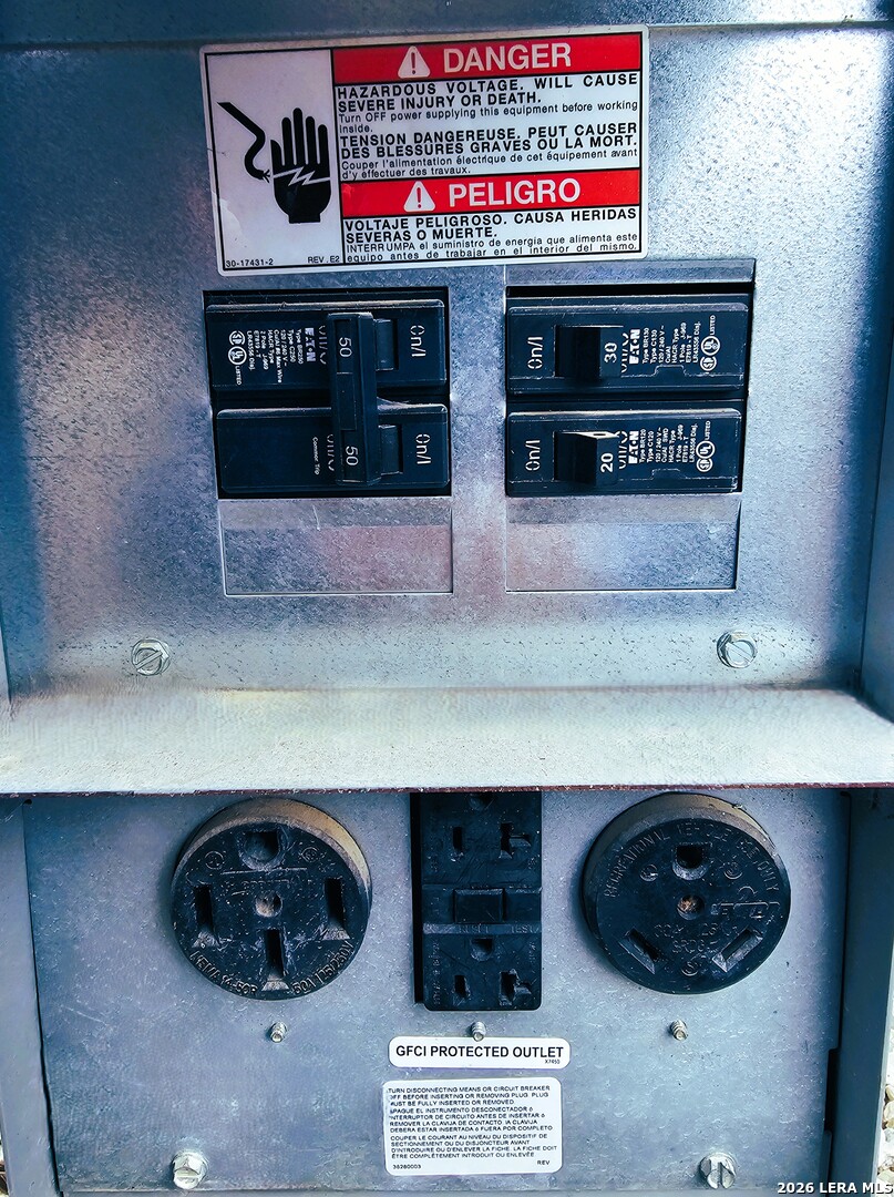 605 Lakeshore Lane Bandera TX 78003