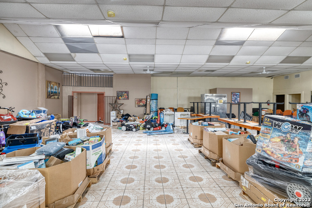 128 W Main Street Uvalde TX 78801