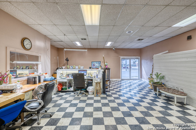 128 W Main Street Uvalde TX 78801