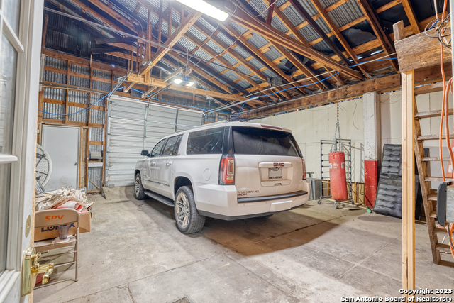 128 W Main Street Uvalde TX 78801