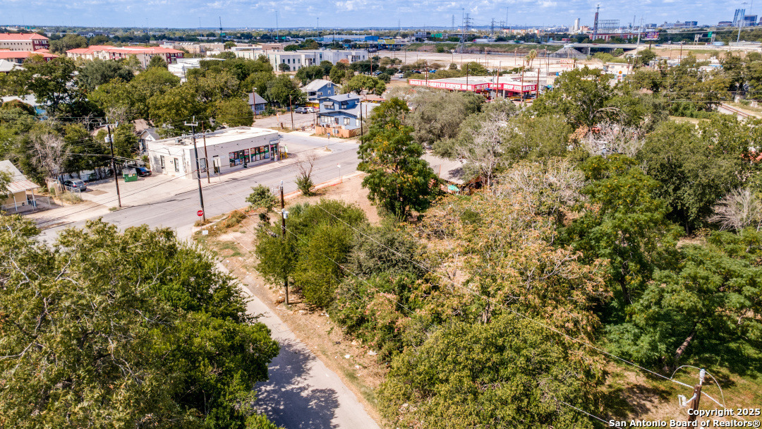 1322 Roosevelt San Antonio TX 78210