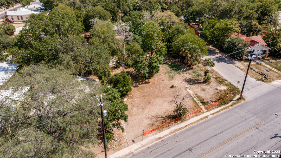 1322 Roosevelt San Antonio TX 78210