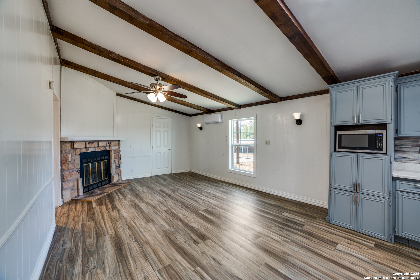 8325 Fm 327 Elmendorf TX 78112