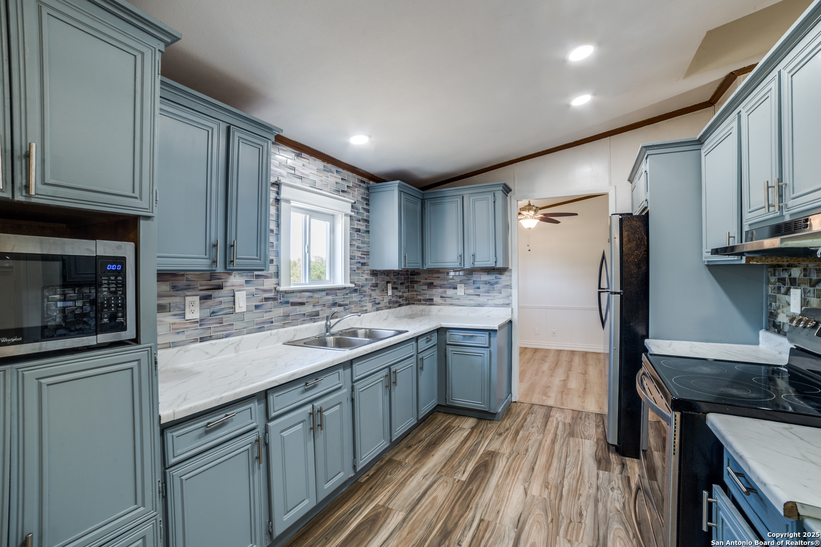 8325 Fm 327 Elmendorf TX 78112