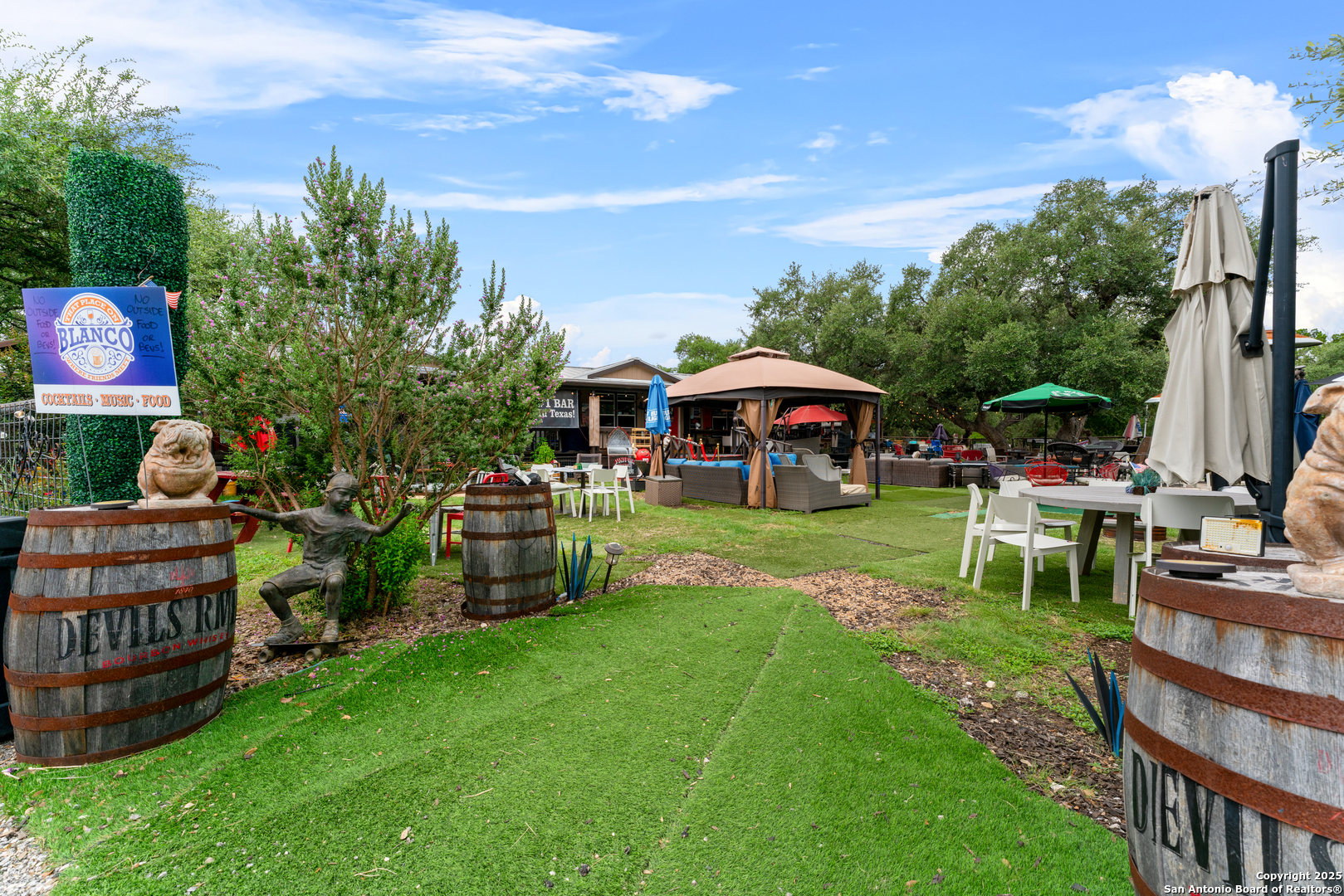 33855 Blanco Bulverde TX 78163